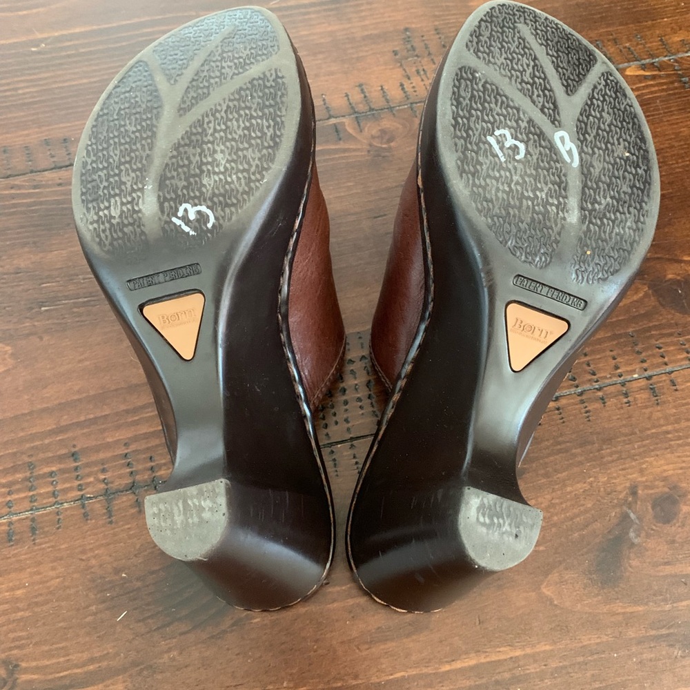 Born Clogs - Picture 6 of 6